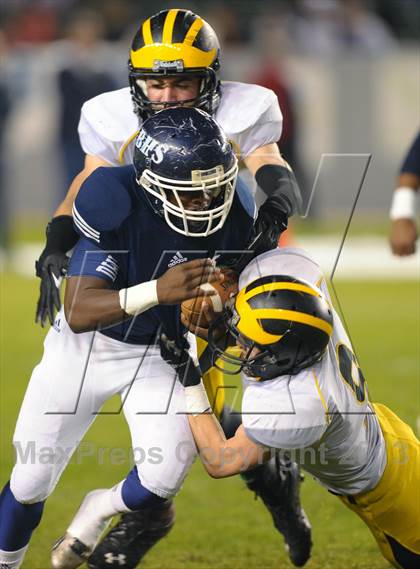 Thumbnail 2 in Del Oro vs. Bakersfield (CIF State D1 Final) photogallery.