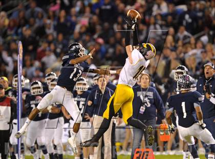 Thumbnail 2 in Del Oro vs. Bakersfield (CIF State D1 Final) photogallery.