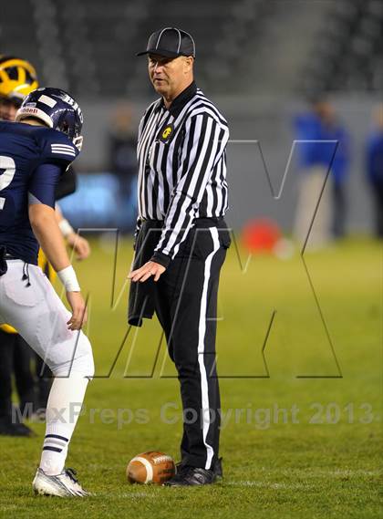 Thumbnail 2 in Del Oro vs. Bakersfield (CIF State D1 Final) photogallery.
