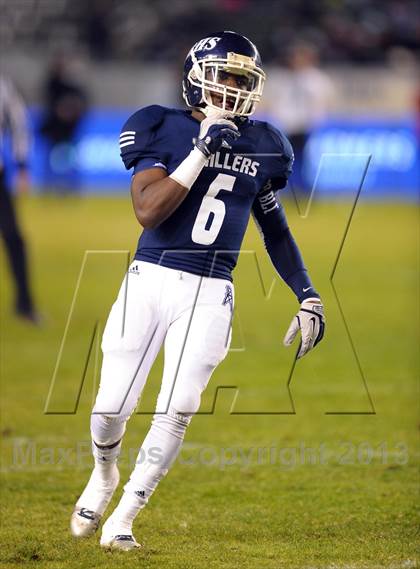 Thumbnail 3 in Del Oro vs. Bakersfield (CIF State D1 Final) photogallery.