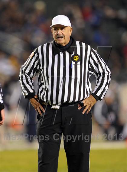 Thumbnail 2 in Del Oro vs. Bakersfield (CIF State D1 Final) photogallery.