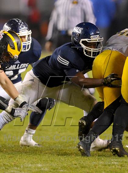 Thumbnail 1 in Del Oro vs. Bakersfield (CIF State D1 Final) photogallery.