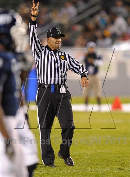 Thumbnail 3 in Del Oro vs. Bakersfield (CIF State D1 Final) photogallery.