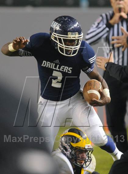 Thumbnail 2 in Del Oro vs. Bakersfield (CIF State D1 Final) photogallery.