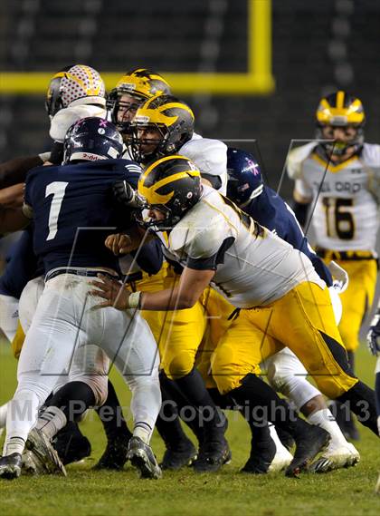 Thumbnail 1 in Del Oro vs. Bakersfield (CIF State D1 Final) photogallery.