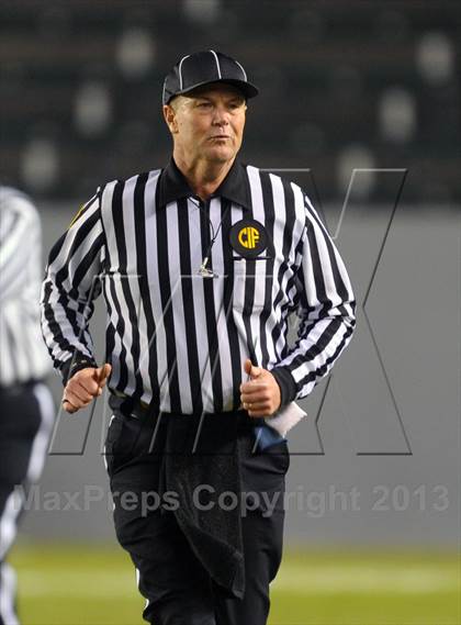 Thumbnail 2 in Del Oro vs. Bakersfield (CIF State D1 Final) photogallery.