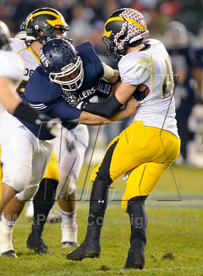 Thumbnail 1 in Del Oro vs. Bakersfield (CIF State D1 Final) photogallery.