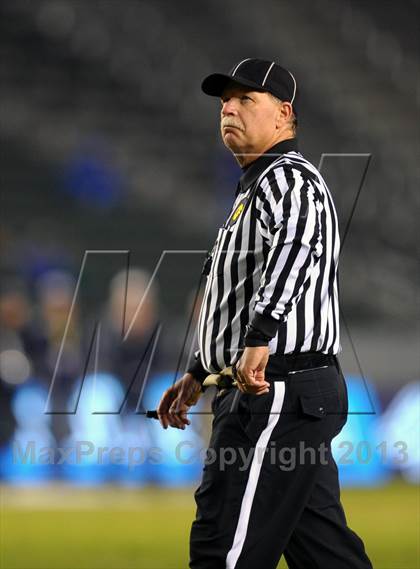 Thumbnail 3 in Del Oro vs. Bakersfield (CIF State D1 Final) photogallery.