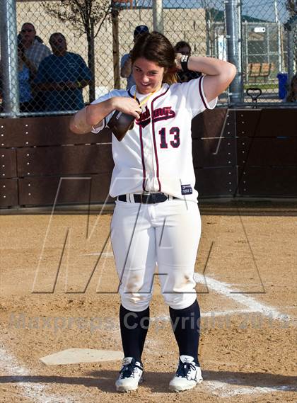 Thumbnail 3 in Tulare Western vs Frazier Mountain (Mira Monte Invitational Final) photogallery.
