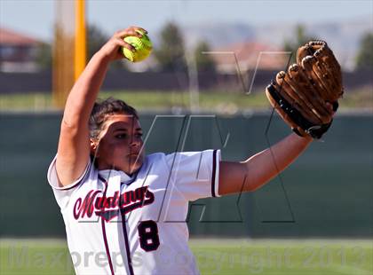 Thumbnail 2 in Tulare Western vs Frazier Mountain (Mira Monte Invitational Final) photogallery.