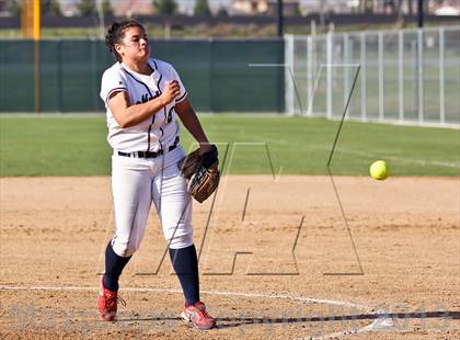 Thumbnail 3 in Tulare Western vs Frazier Mountain (Mira Monte Invitational Final) photogallery.