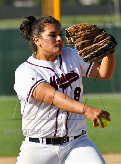 Thumbnail 1 in Tulare Western vs Frazier Mountain (Mira Monte Invitational Final) photogallery.