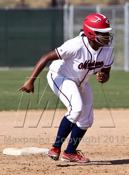 Thumbnail 1 in Tulare Western vs Frazier Mountain (Mira Monte Invitational Final) photogallery.