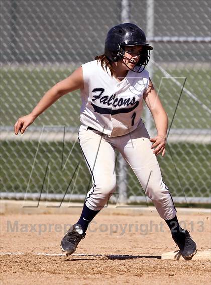 Thumbnail 1 in Tulare Western vs Frazier Mountain (Mira Monte Invitational Final) photogallery.