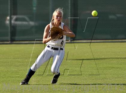 Thumbnail 2 in Tulare Western vs Frazier Mountain (Mira Monte Invitational Final) photogallery.