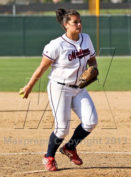 Thumbnail 2 in Tulare Western vs Frazier Mountain (Mira Monte Invitational Final) photogallery.