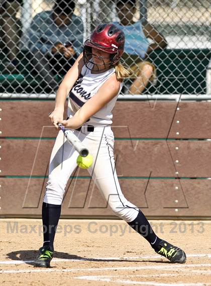 Thumbnail 1 in Tulare Western vs Frazier Mountain (Mira Monte Invitational Final) photogallery.