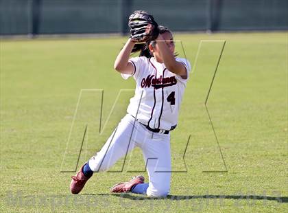 Thumbnail 3 in Tulare Western vs Frazier Mountain (Mira Monte Invitational Final) photogallery.