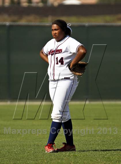 Thumbnail 1 in Tulare Western vs Frazier Mountain (Mira Monte Invitational Final) photogallery.