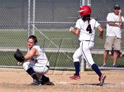 Thumbnail 2 in Tulare Western vs Frazier Mountain (Mira Monte Invitational Final) photogallery.