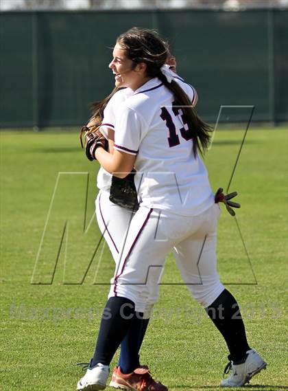 Thumbnail 2 in Tulare Western vs Frazier Mountain (Mira Monte Invitational Final) photogallery.