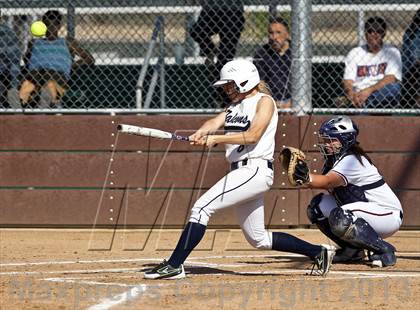Thumbnail 2 in Tulare Western vs Frazier Mountain (Mira Monte Invitational Final) photogallery.