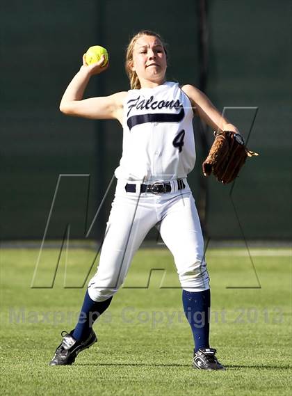 Thumbnail 1 in Tulare Western vs Frazier Mountain (Mira Monte Invitational Final) photogallery.