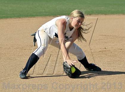 Thumbnail 1 in Tulare Western vs Frazier Mountain (Mira Monte Invitational Final) photogallery.