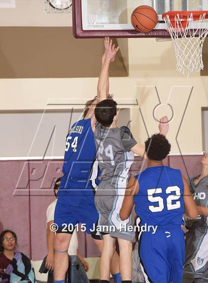Thumbnail 3 in Rancho Mirage vs. Carlsbad (MaxPreps Holiday Classic) photogallery.