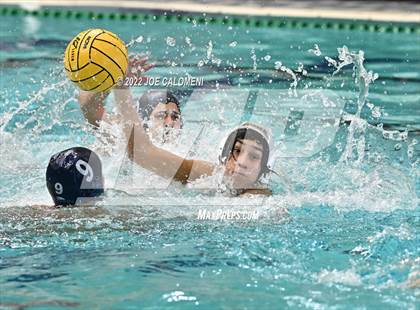 Thumbnail 2 in Boerne-Champion vs Foster (UIL 6A State Semifinal) photogallery.