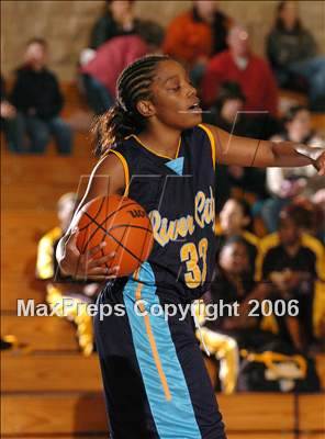 Thumbnail 2 in River City vs. Christian Brothers (Lincoln Invitational) photogallery.