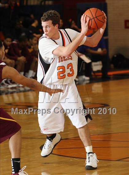 Thumbnail 1 in Mt. Vernon @ Mamaroneck photogallery.
