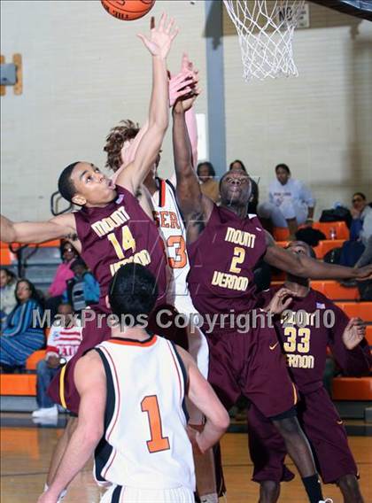 Thumbnail 2 in Mt. Vernon @ Mamaroneck photogallery.