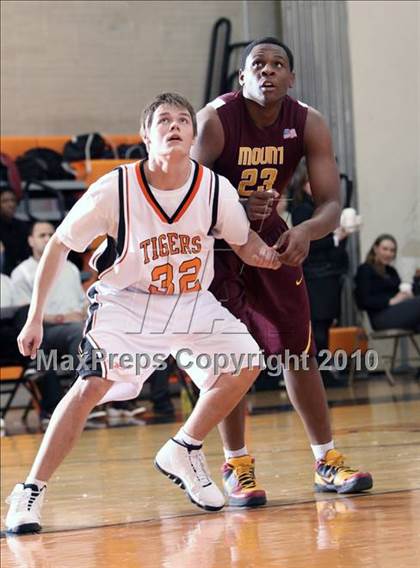 Thumbnail 1 in Mt. Vernon @ Mamaroneck photogallery.