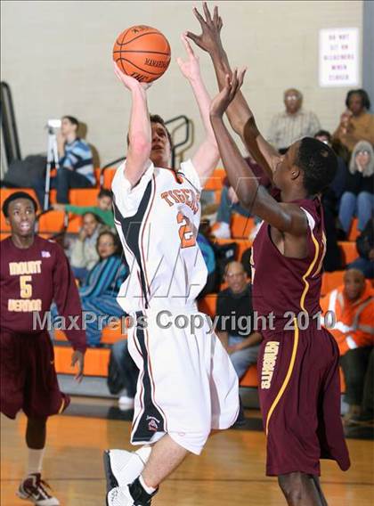 Thumbnail 1 in Mt. Vernon @ Mamaroneck photogallery.
