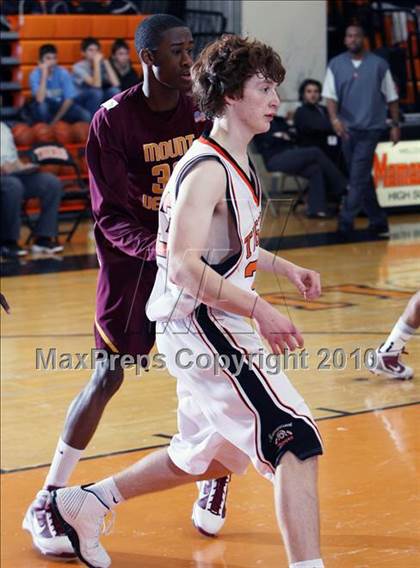 Thumbnail 1 in Mt. Vernon @ Mamaroneck photogallery.