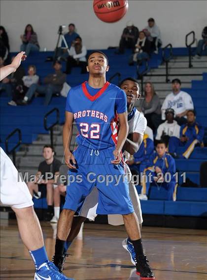 Thumbnail 1 in Christian Brothers vs. Davis (Les Curry Invitational) photogallery.