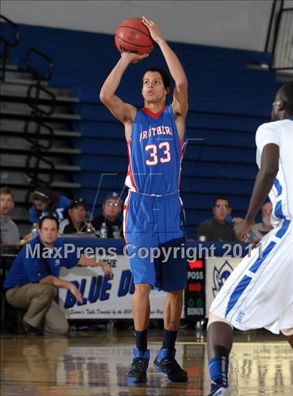 Thumbnail 3 in Christian Brothers vs. Davis (Les Curry Invitational) photogallery.
