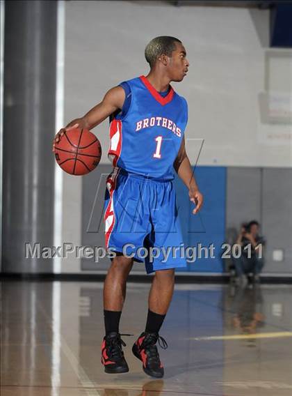 Thumbnail 2 in Christian Brothers vs. Davis (Les Curry Invitational) photogallery.