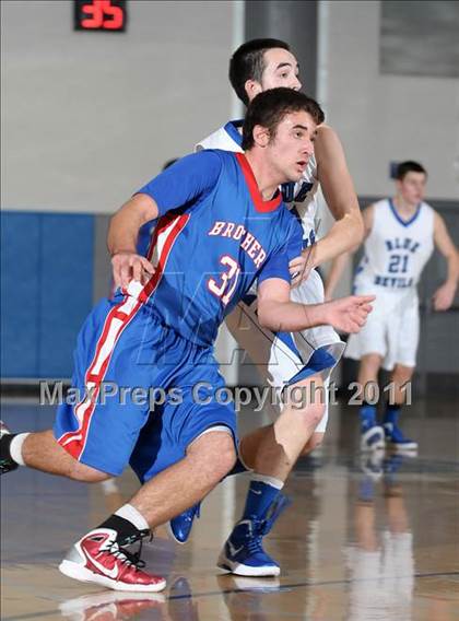 Thumbnail 3 in Christian Brothers vs. Davis (Les Curry Invitational) photogallery.