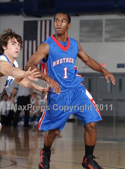 Thumbnail 3 in Christian Brothers vs. Davis (Les Curry Invitational) photogallery.