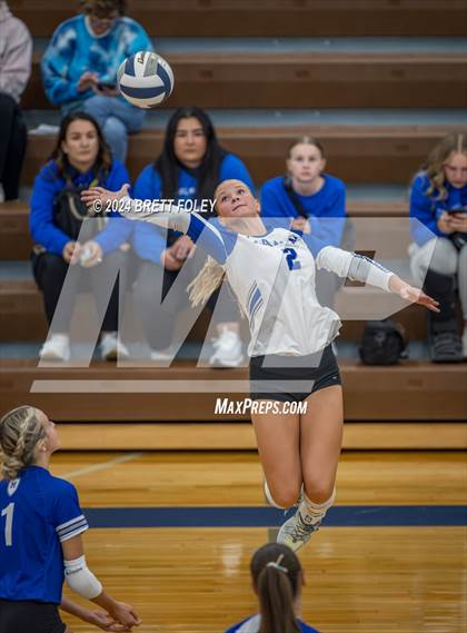 Thumbnail 2 in Marian @ Lincoln East photogallery.