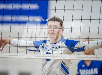 Thumbnail 1 in Marian @ Lincoln East photogallery.