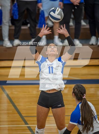 Thumbnail 1 in Marian @ Lincoln East photogallery.