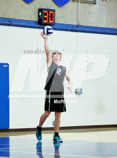 null - Photo 01