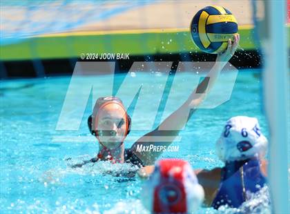 Thumbnail 2 in Tamalpais vs Washington (Acalanes Invitational) photogallery.
