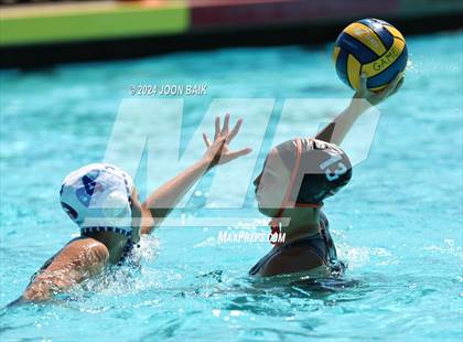 Thumbnail 2 in Tamalpais vs Washington (Acalanes Invitational) photogallery.