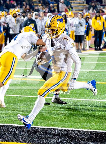 Thumbnail 3 in Rocklin vs. Grant (CIF SJS D2 Final) photogallery.