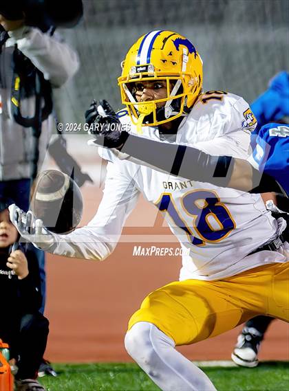 Thumbnail 2 in Rocklin vs. Grant (CIF SJS D2 Final) photogallery.