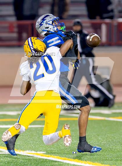 Thumbnail 2 in Rocklin vs. Grant (CIF SJS D2 Final) photogallery.